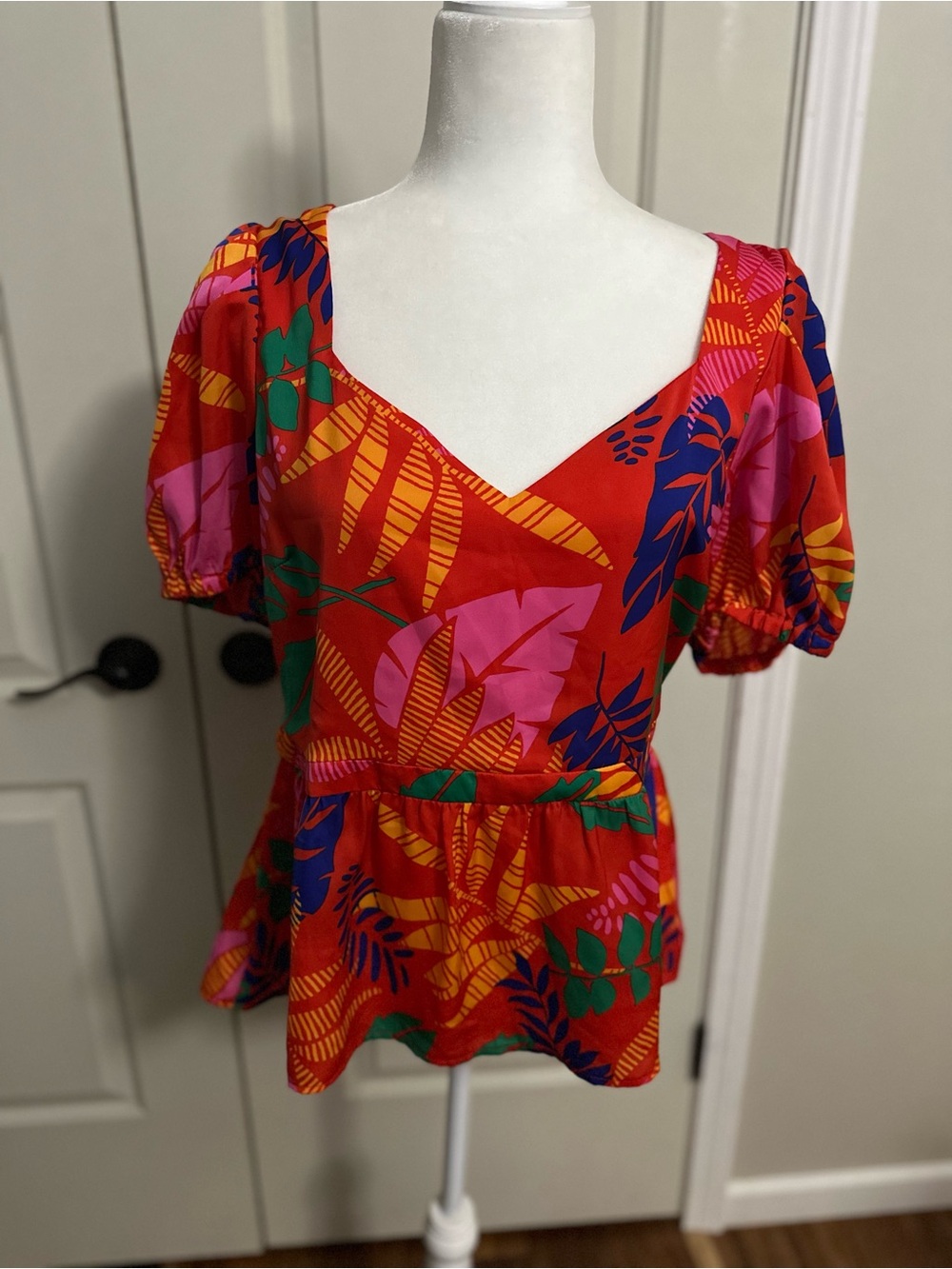 Skies Are Blue Red Tropical Print Peplum Blouse
